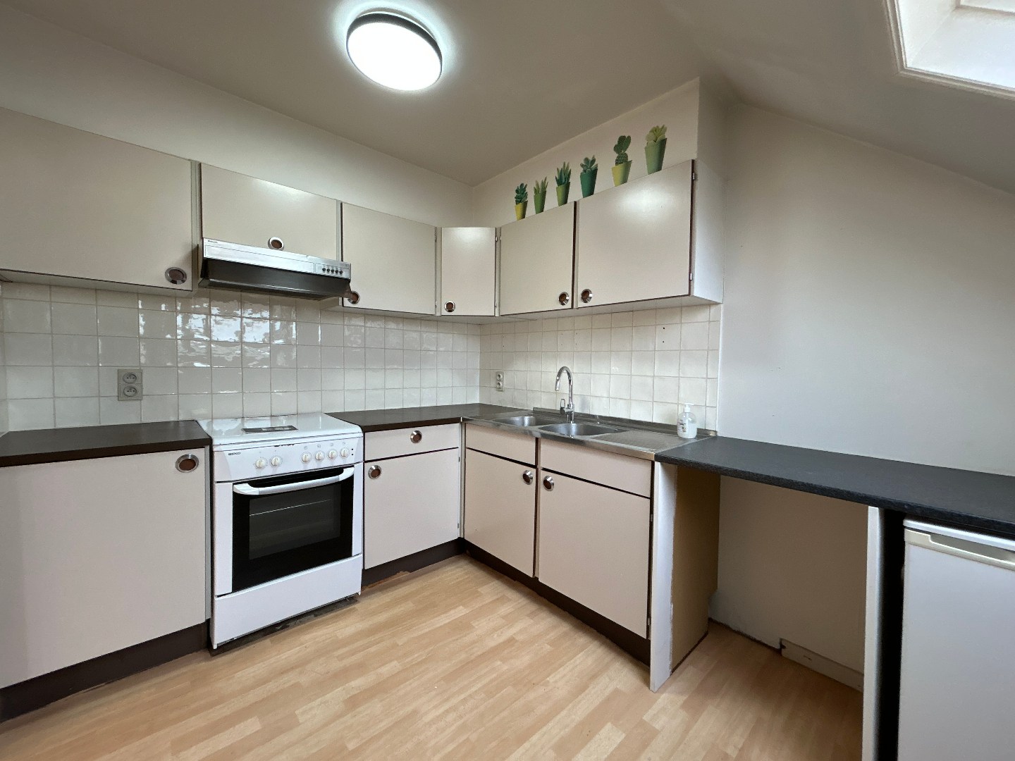 Duplexappartement met 2 slaapkamers nabij Haacht centrum. - foto 5