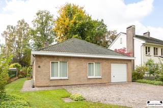 Développement ouvert étonnamment spacieux avec un jardin orienté au sud-ouest ! Cette villa de faible hauteur est située dans un quartier calme et...