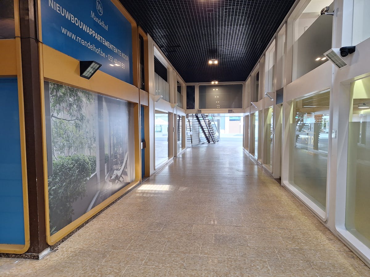 Office space for sale of approximately 160m² in the center of Roeselare - photo 4