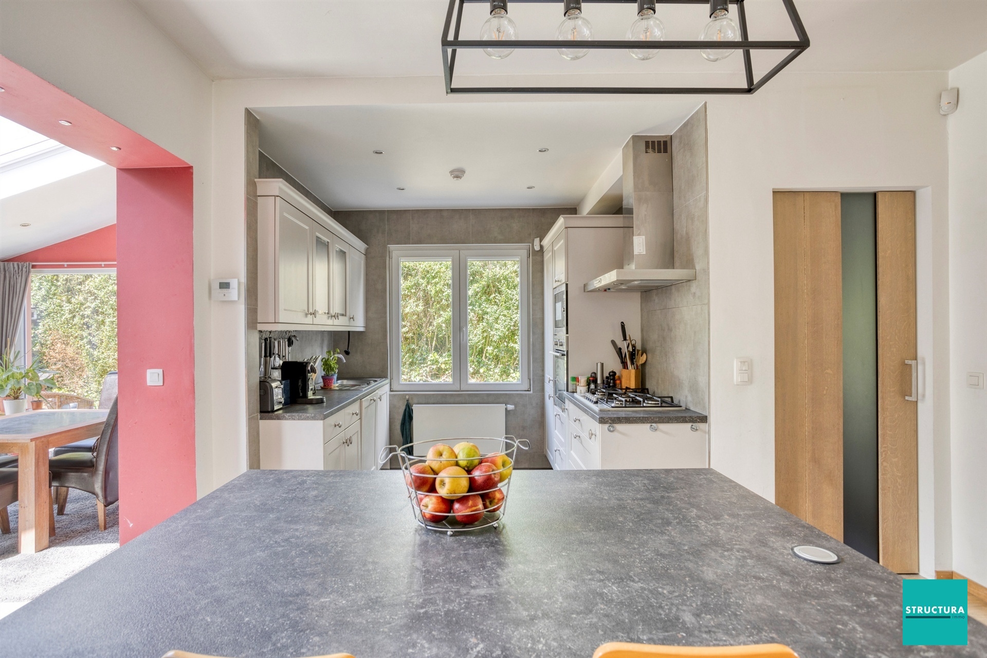 Maison rénovée de 3 chambres avec jardin orienté au sud-ouest - photo 5