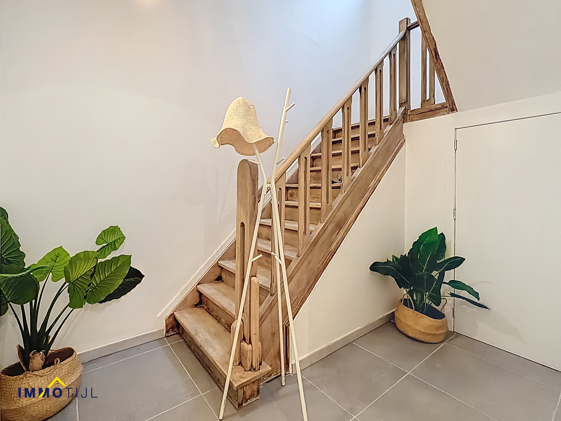 Volledig vernieuwde woning met 3 kamers in hartje Lebbeke! - foto 5