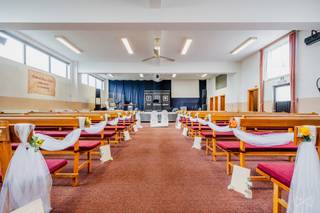 À La Louvière, à deux pas du stade du Tivoli et de l’hôpital, We Invest Centre Hainaut vous présente un bâtiment exceptionnel: un temple protestant...