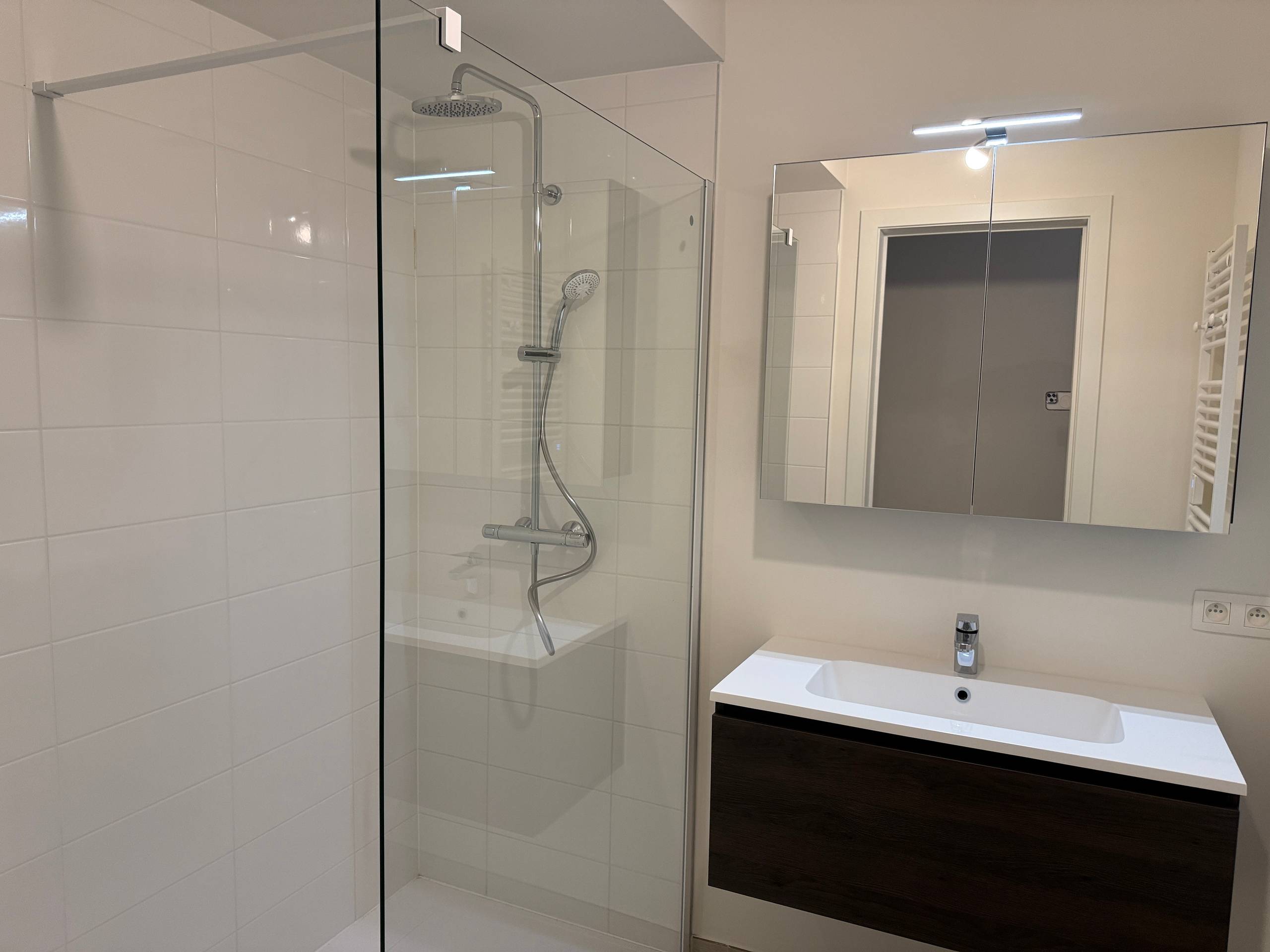 New-build apartment 2 bedrooms south terrace - photo 4