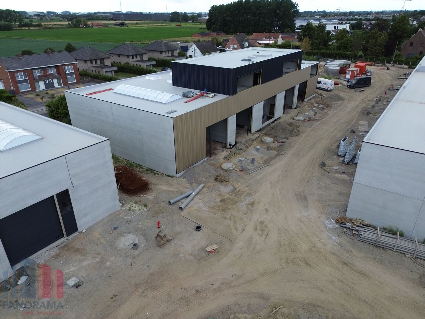 Nieuwbouw KMO-unit van 498 m² met 260 m² kantoorruimte te koop – Strategisch gelegen nabij E17 in Anzegem - foto 5
