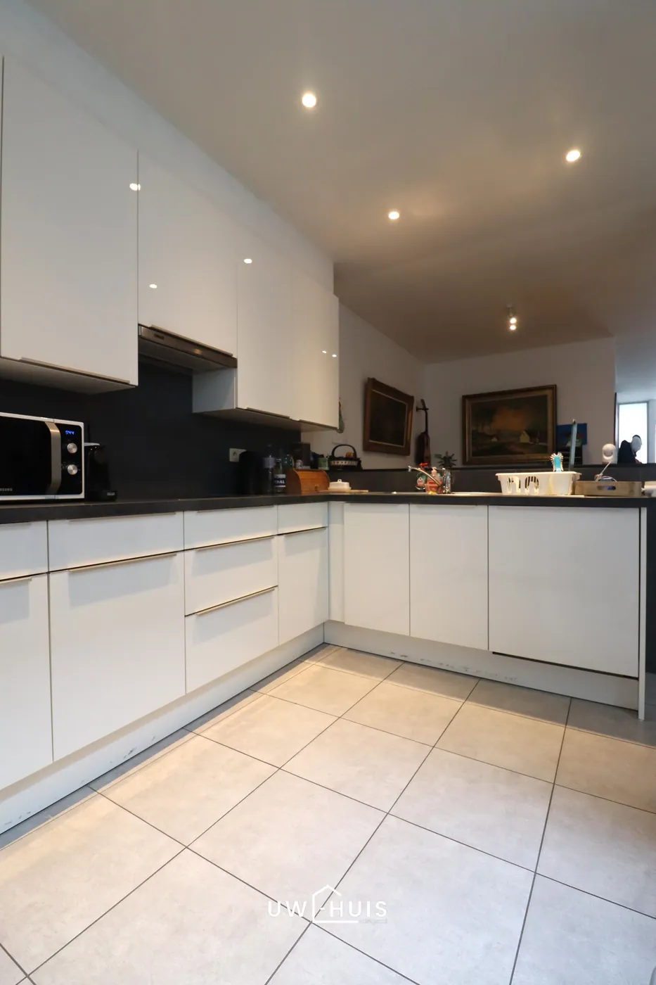 Ruim én energiezuinig appartement met twee slaapkamers in het centrum van Waasmunster - foto 4