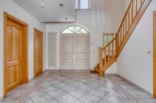 Gelegen in een rustige woonwijk in een landelijke en groene omgeving. De woning Heidedreef 8B is een halfopen bebouwing.INDELING ONDERGRONDSRuime...