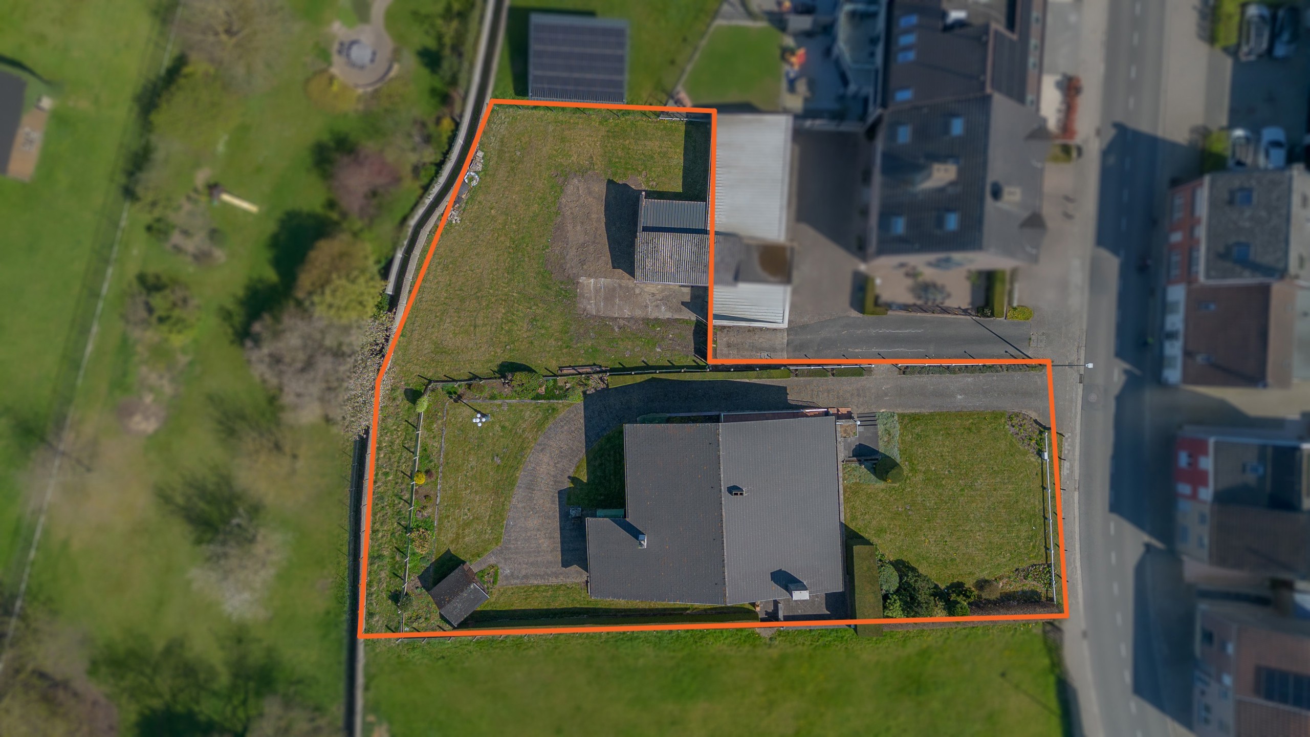 ERPE-MERE - Stevige open bebouwing op een centrale ligging - foto 4