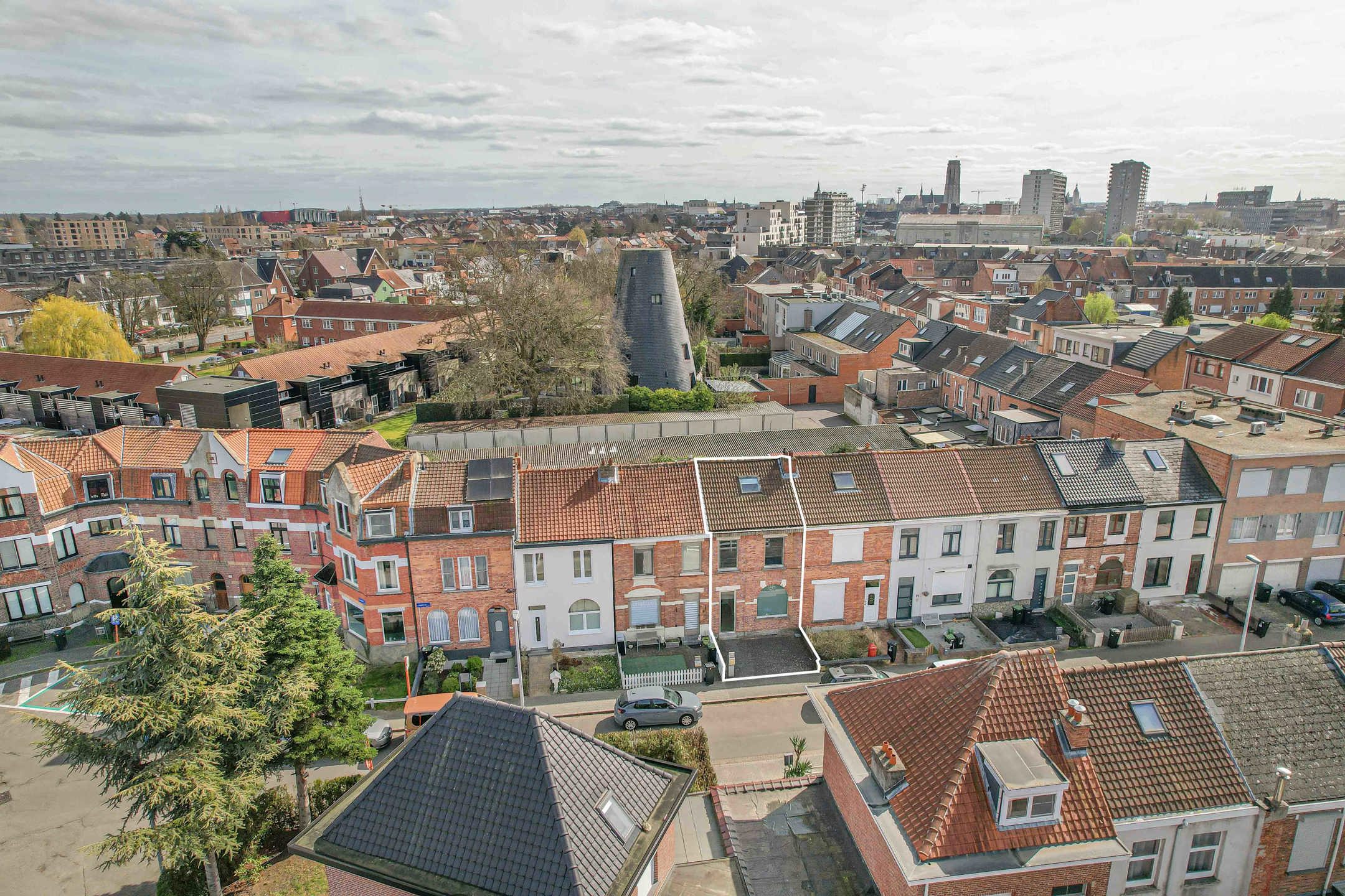 Instapklare woning met 3 slpks, tuin en uniek zicht! - foto 3