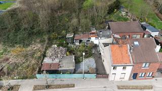 In de mooie Blaarstraat ligt dit ruime perceel van 13,25 are met daarop een te renoveren gezinswoning.De woning is ingedeeld met op -1 een kleine...