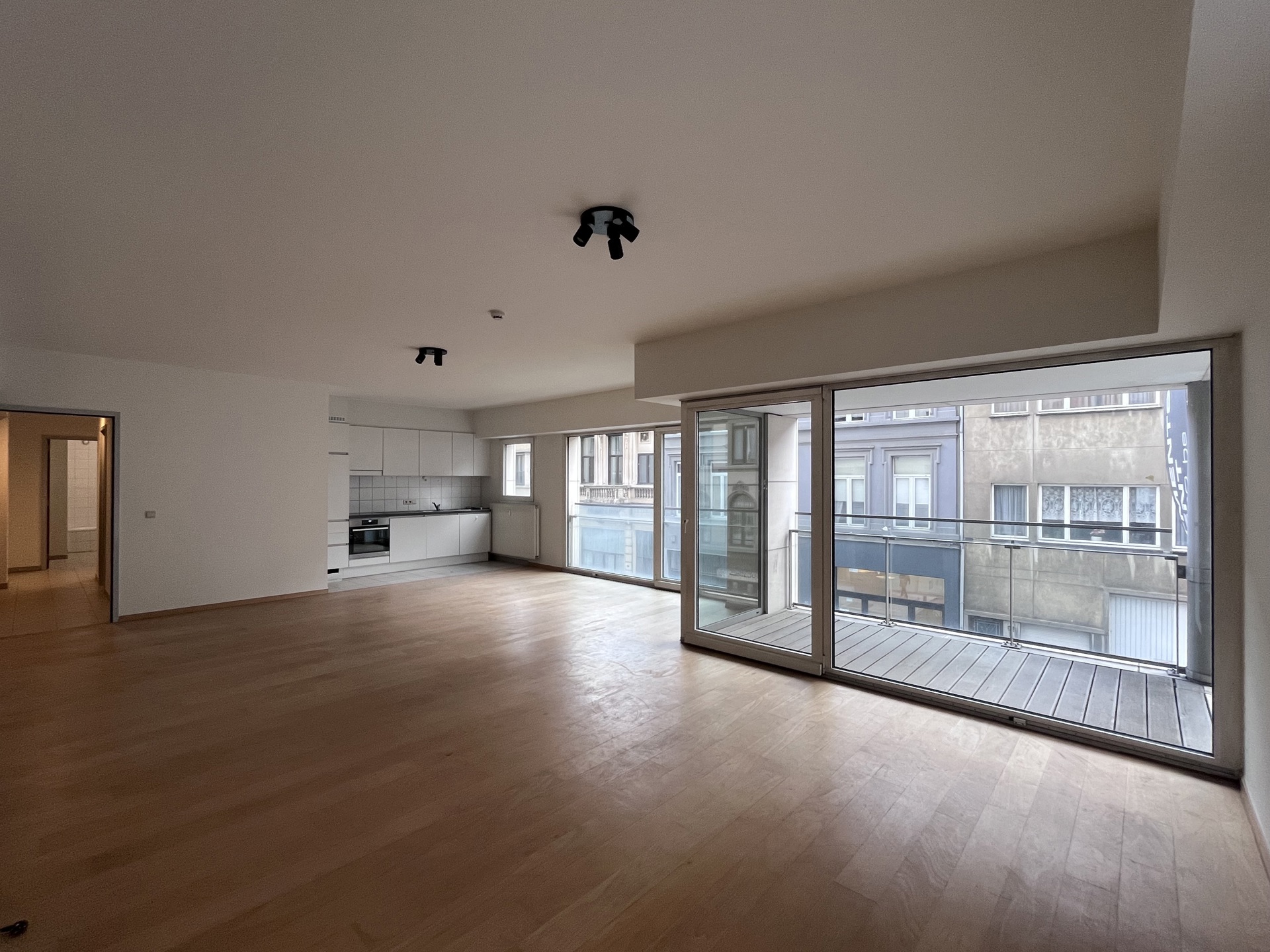 Appartement à louer à Anvers avec 1 chambre - photo 2