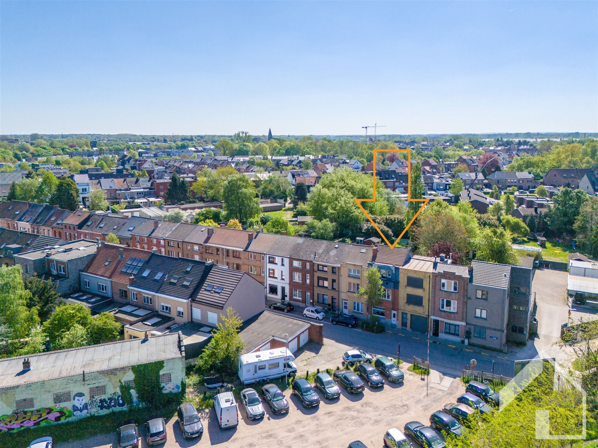 Te renoveren woning met tuin en 4 slaapkamers - foto 2