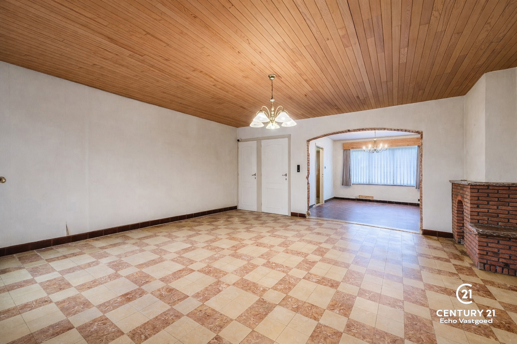 Te renoveren woning met potentieel in hartje Oud-Turnhout - foto 4