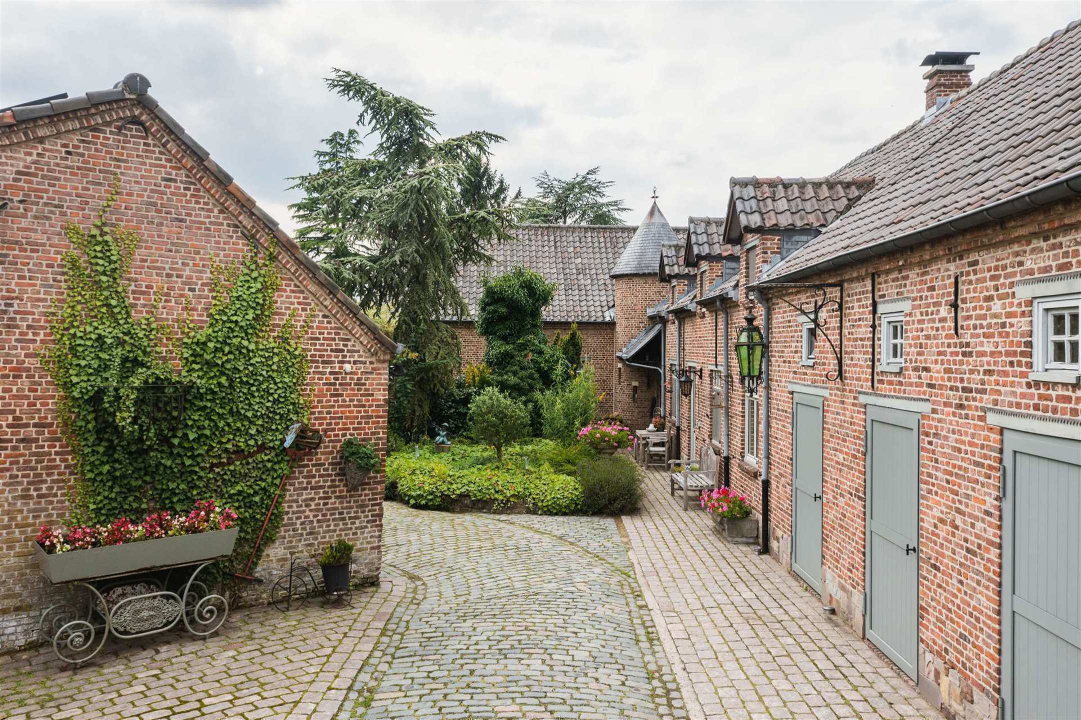 Prachtige (tweewoonst)hoeve op 1,7 ha met unieke ligging  - foto 3