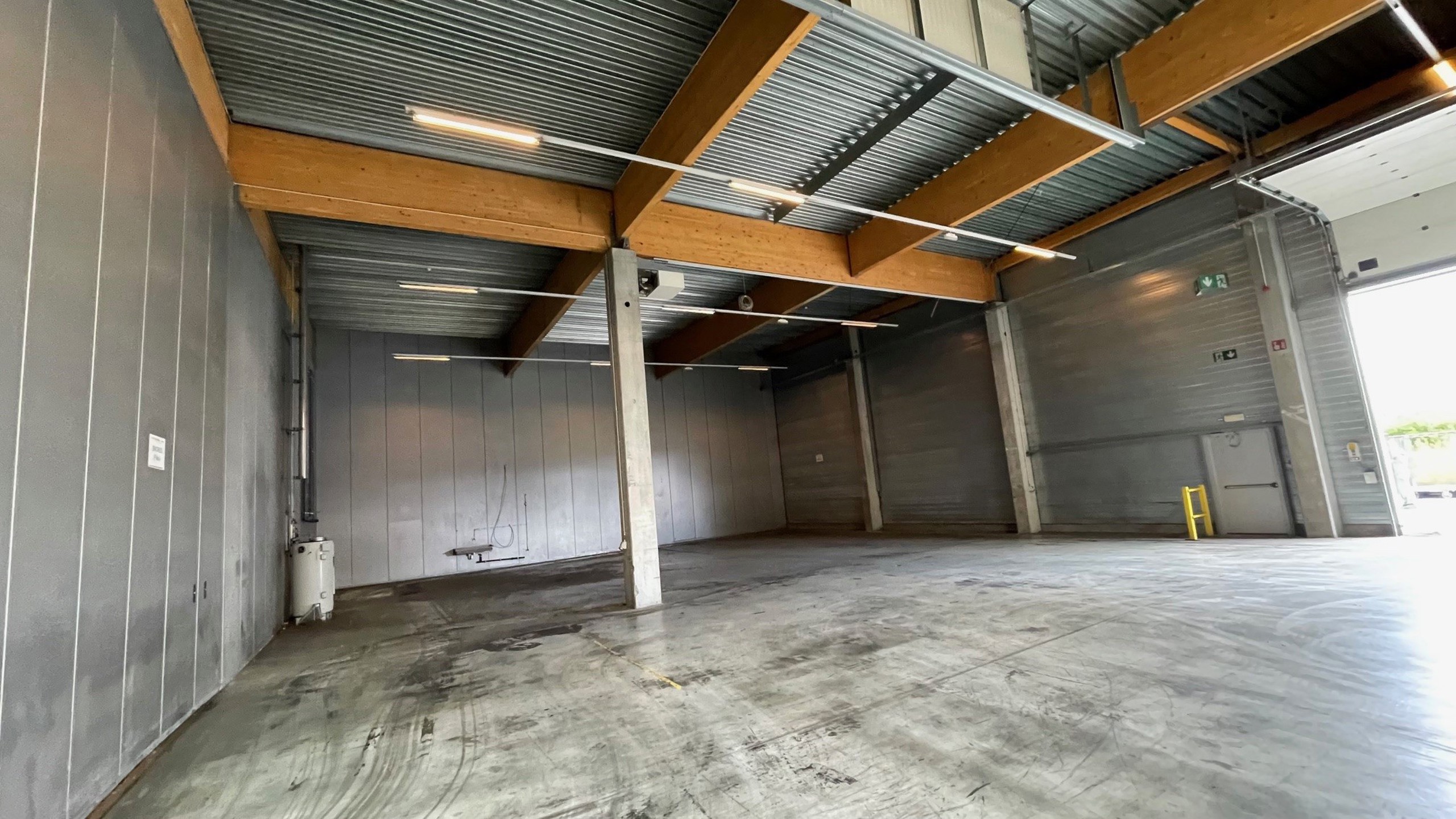 Magazijn met mezzanine te huur - foto 3