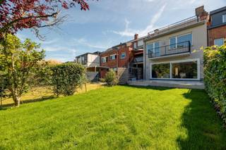 <p><span>Beautifully renovated investment property with 3 new apartments at Oude Godstraat 70, Edegem</span></p><p><span>Looking for a move-in-ready investment on the southern outskirts? At Oude Godstraat 70 in Edegem, we’re offering a fully renovated building with three brand-new apartments that have never been occupied since the renovation. So you’re starting with a clean slate. </span></p><p><span>Edegem is one of the most sought-after municipalities south of Antwerp: green, easily accessible, and with consistent rental demand, thanks in part to its proximity to the UZA and Campus Drie Eiken. That’s exactly what makes this location so attractive for those seeking stable, long-term rentals.</span></p><p><span>The entire building has recently undergone a high-quality renovation, both aesthetically and in terms of energy efficiency. No surprises, no impending investments: you’re buying a finished, energy-efficient property that’s ready to rent out. The energy-efficient renovation also means lower energy costs and a future-proof property—a factor that carries increasing weight with both tenants and potential buyers in the event of a future resale.</span></p><p><span>The three apartments:</span></p><ul><li><span>Unit 001 €299,000 estimated rent 1,100/month</span></li><li><span>Bus 101 €295,000 estimated rent 1,050/month</span></li><li><span>Bus 201 €239,000 estimated rent 875/month</span></li></ul><p><span>The investment in figures:</span></p><ul><li><span>Asking price for the entire property: 833,000</span></li><li><span>Rental income: 3,025/month 36,300/year</span></li><li><span>Gross return: approx. 4.36%</span></li></ul><p><span><br />The property is being offered as a single unit, ideal for investors seeking a combination of returns and convenience. The apartments are also available for sale individually at the prices listed above. Since the property is currently vacant, you have complete flexibility: rent them out yourself, move into one unit yourself, or resell them individually at a later date.#<span>NewLine#<br />george@sinjoor.be</span></span><span> or 0472 57 52 95</span></p>