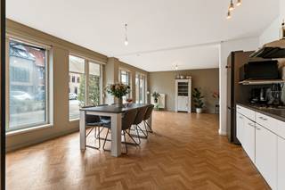 Dit gezellig en instapklaar appartement bevindt zich op de gelijkvloerse verdieping van een appartementsblokje in het bruisende Putte...