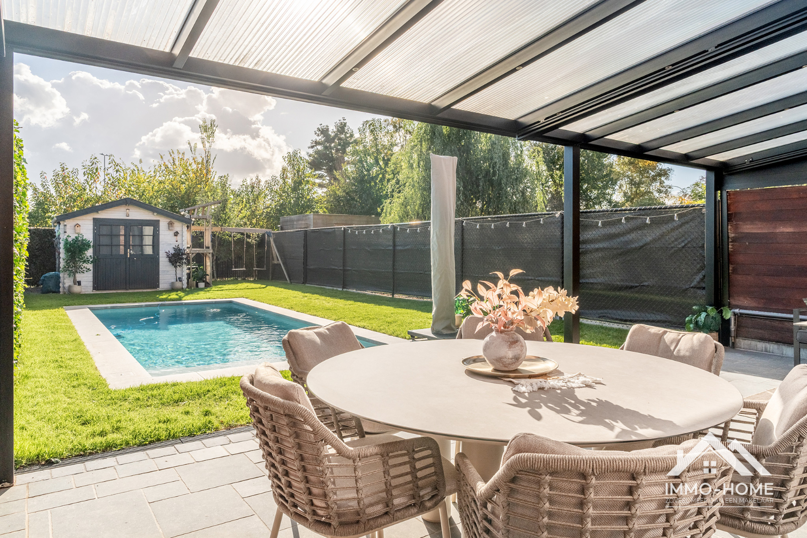 Prachtige instapklare woning met zwembad! - foto 5