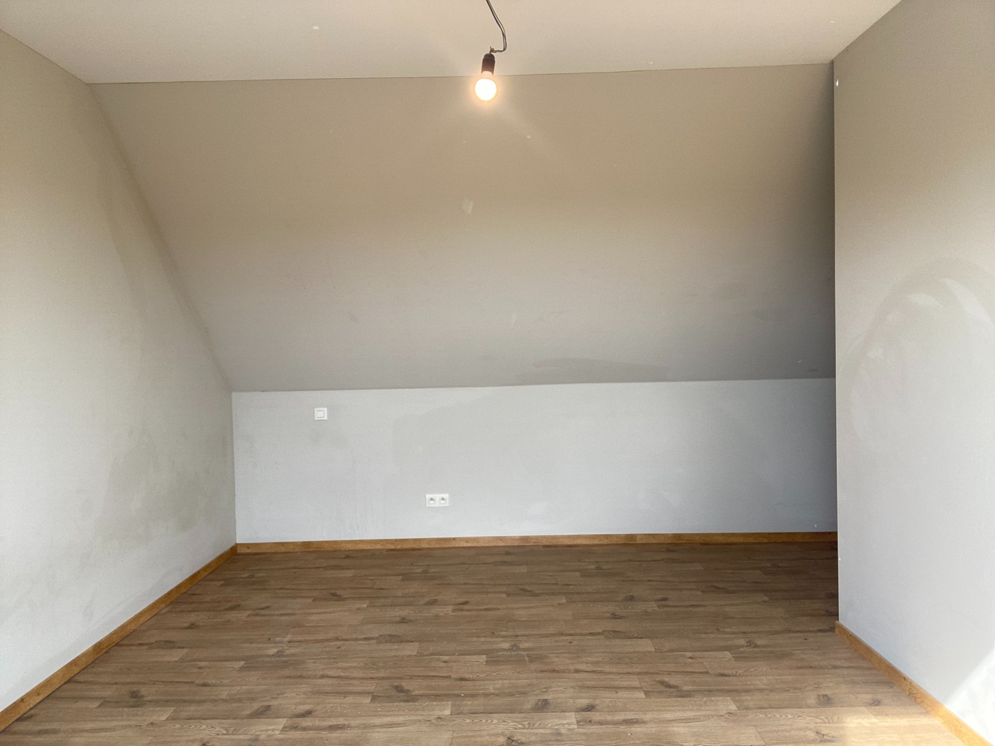 Verzorgd duplex appartement met 3 slaapkamers en autostaanplaats - foto 5