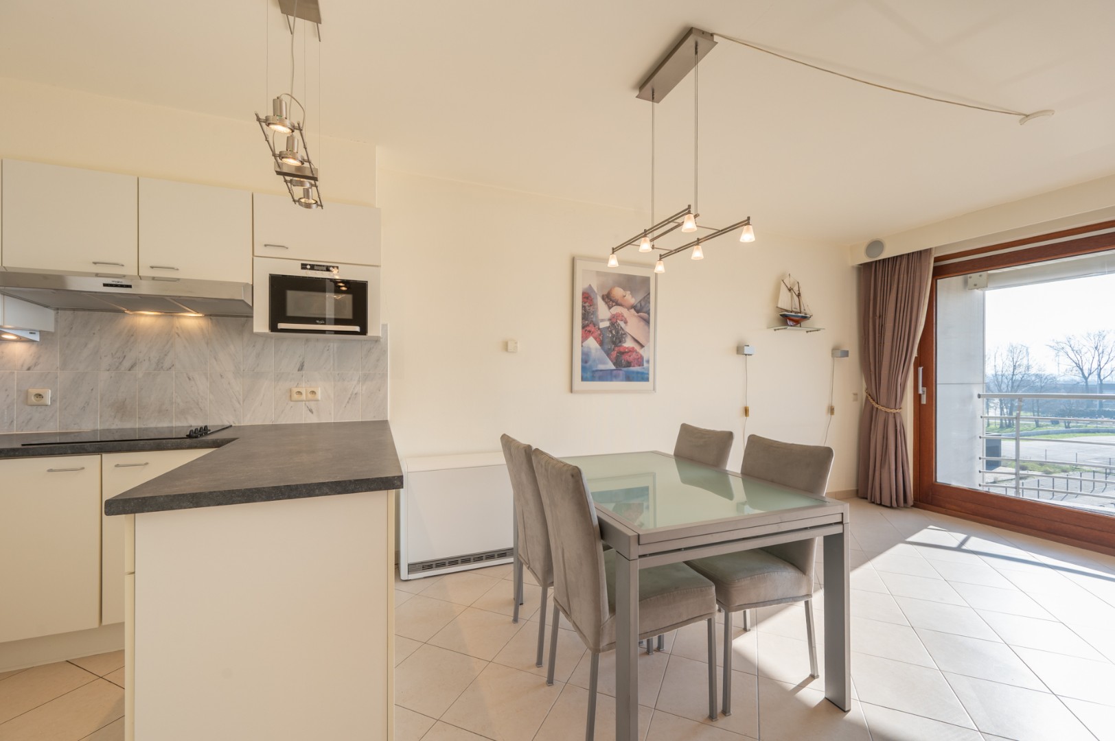 Instapklaar appartement met uitzicht op de jachthaven. - photo 4