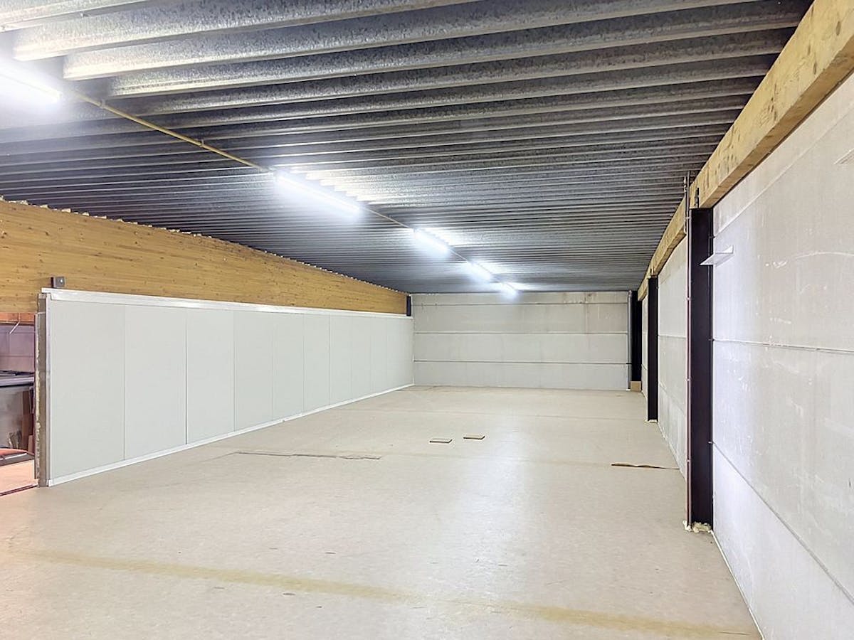 Magazijn (ca. 611 m²) met kantoren te huur te Gavere - foto 5