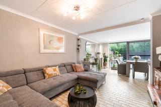 [[ DIT PAND NEEMT DEEL AAN DE ERA OPEN HUIZEN DAG OP 13/6 VAN 13:00 TOT 14:00 ]]Te koop: instapklaar gesloten huis in Lebbeke, gelegen in een rustige...