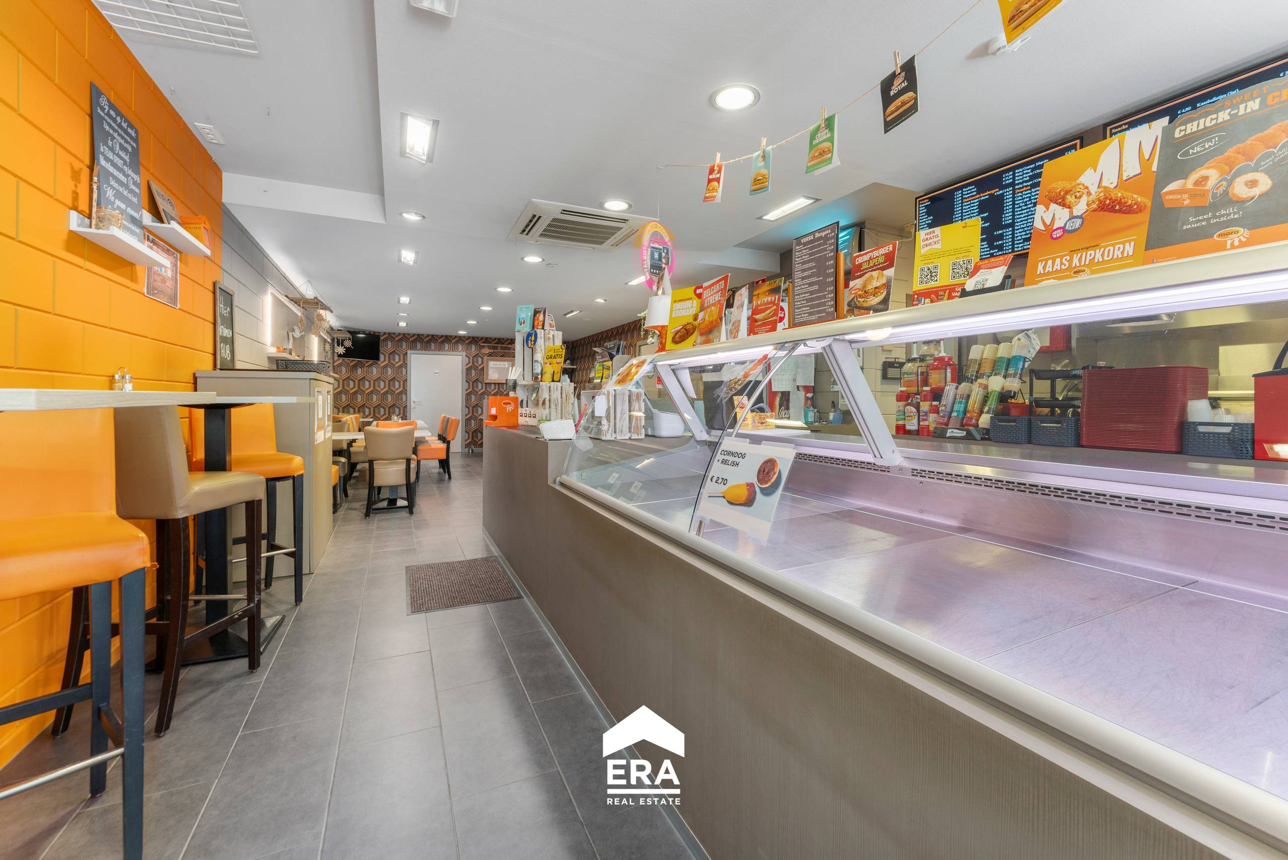 Handelspand met ruime woonst in centrum Veldegem - foto 5