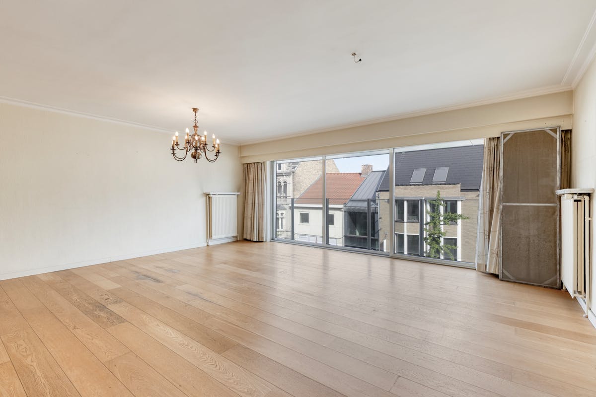 Appartement met 2 slaapkamers in centrum Roeselare te koop - foto 4