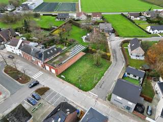 Voor meer info of een bezoek, bel 053 59 49 32. VOLLEDIG VERGUNDE Projectgrond voor de realisatie van vier kwalitatieve entiteiten te koop...