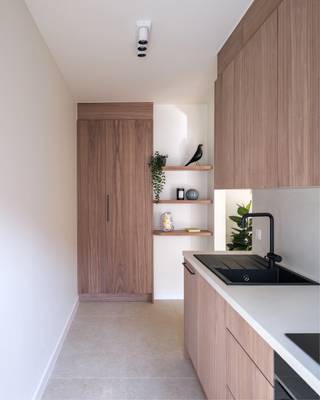Recently renovated 2-bedroom apartment near Ghent-Sint-Pieters stationEPC: BMOBI score: 9.3/10This bright and charming apartment is ideally located...
