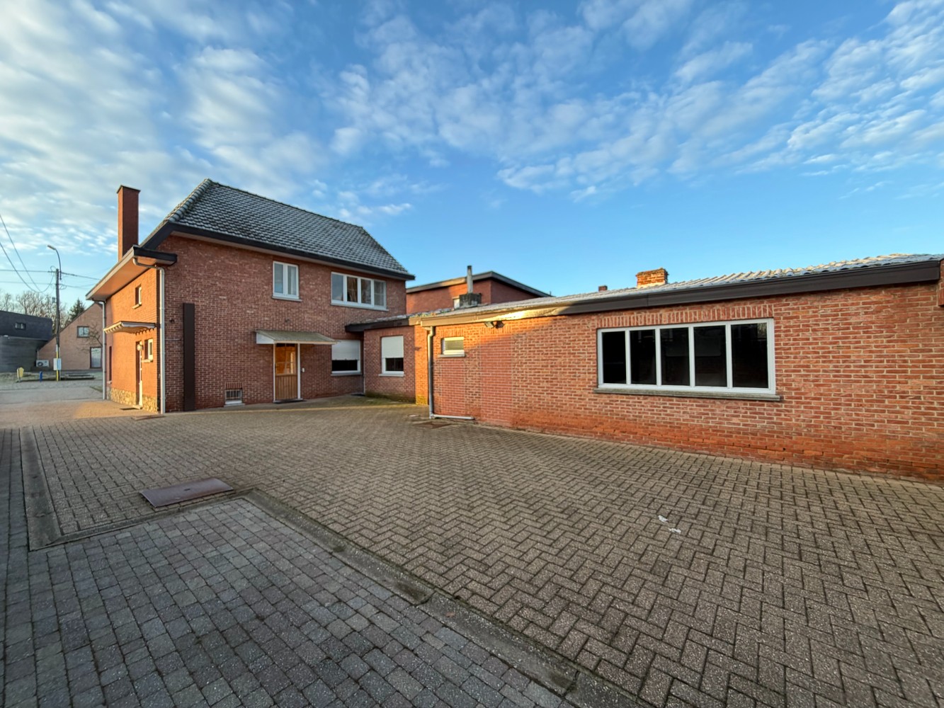 Woning met toekomstpotentieel en open zicht op natuurgebied. - foto 4