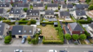 Gelegen in een rustige doodlopende wijk, nabij het centrum van Niel, scholen, winkels en openbaar vervoer. Wij presenteren u alvast...