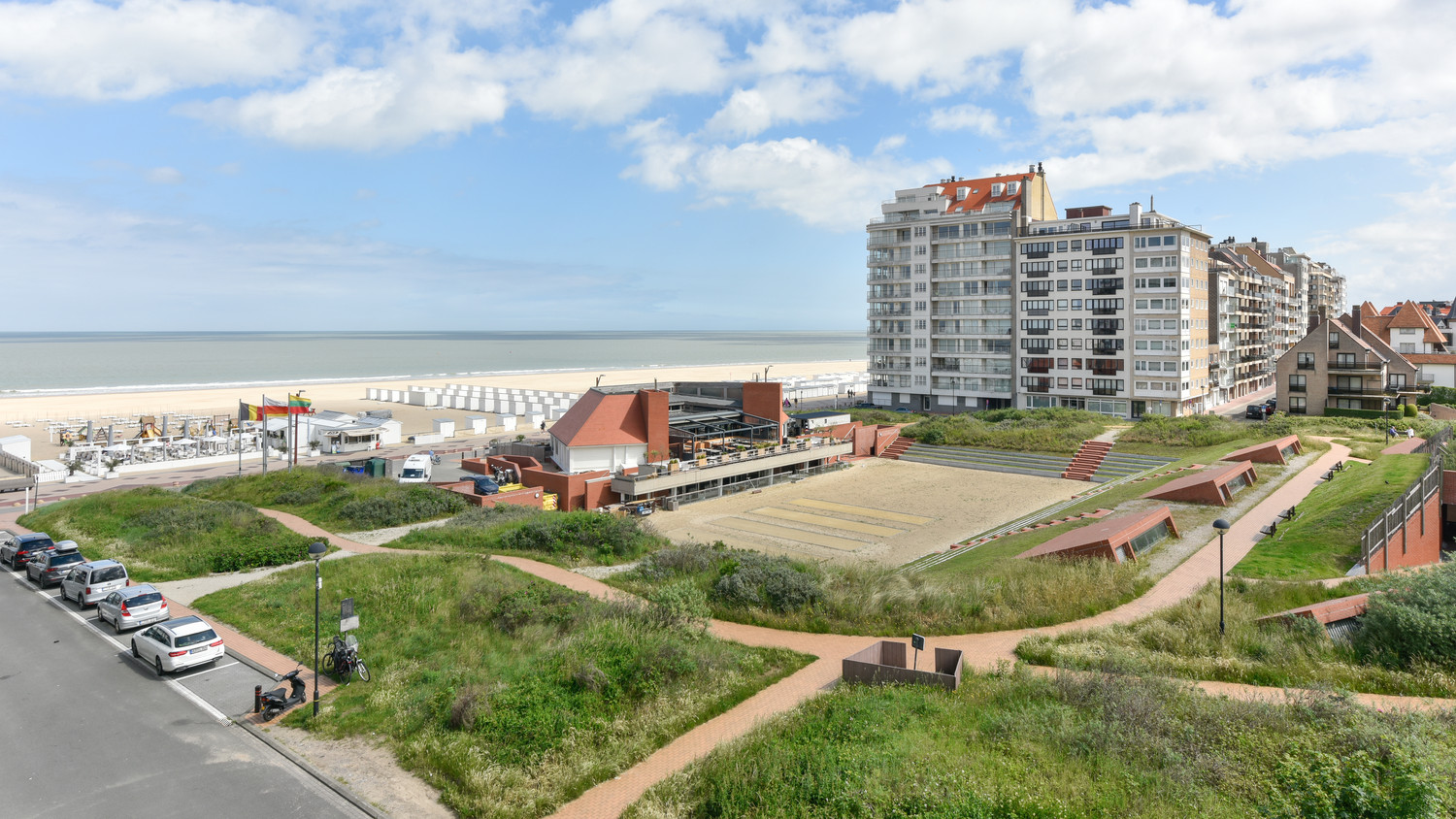 Garage for sale in Knokke-Heist - photo 1