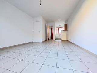 BINNENKORT TE HUUR. BEZOEK PAS VANAF 20 juli.Rustig gelegen stadswoning met aansprekende architectuur. (bouwjaar 2002). Deze woning is gelegen in een...