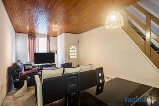 Welkom in deze gezinswoning op wandelafstand van het centrum van Aalst, waar het dagelijkse comfort hand in hand gaat met een uiterst...