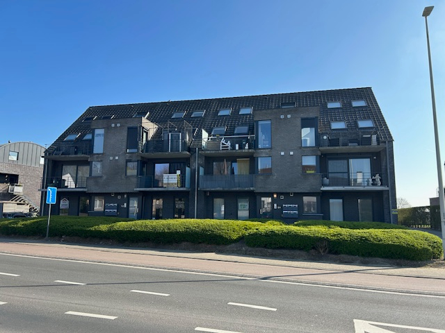 Ruim appartement met centrale ligging te Lede - foto 1