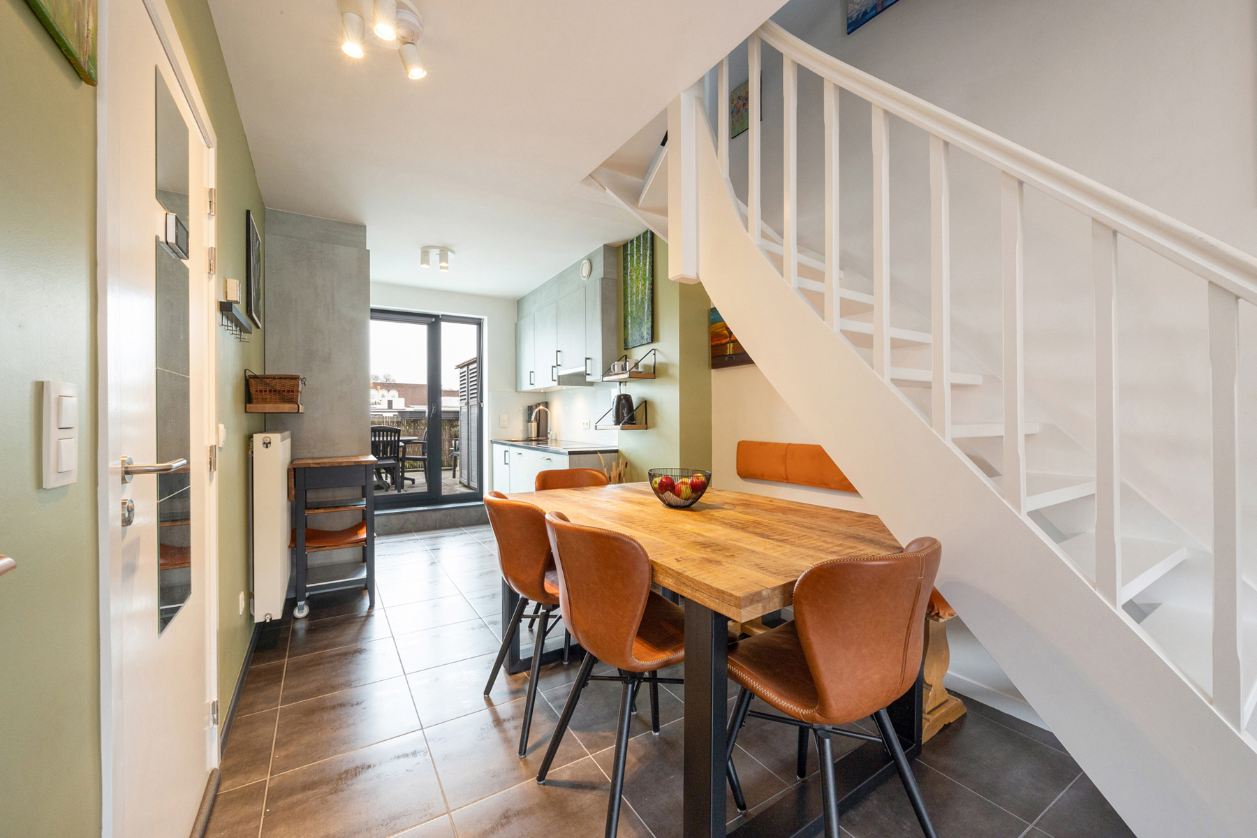 CENTRAAL GELEGEN DUPLEXAPPARTEMENT MET 1 SLAAPKAMER EN RUIM TERRAS 14M² - foto 3