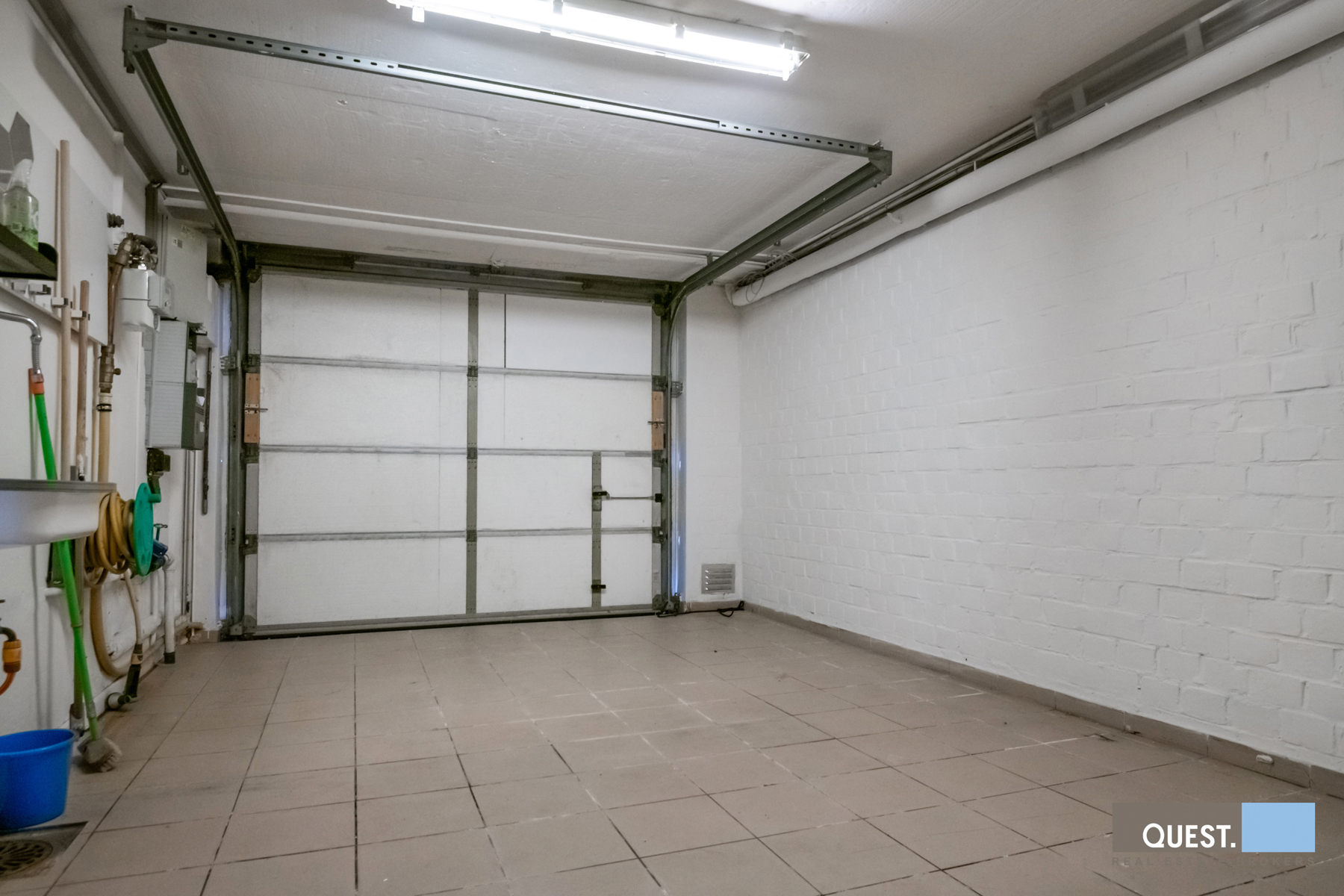 Prima gelegen familiewoning met garage en mooie Zuidtuin - foto 3