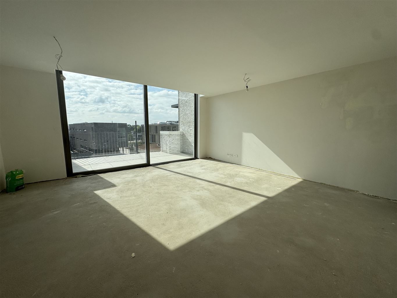 Luxe nieuwbouwappartement met 1 slaapkamer en groot terras in hartje Dilsen Residentie Keizerspoort - foto 1
