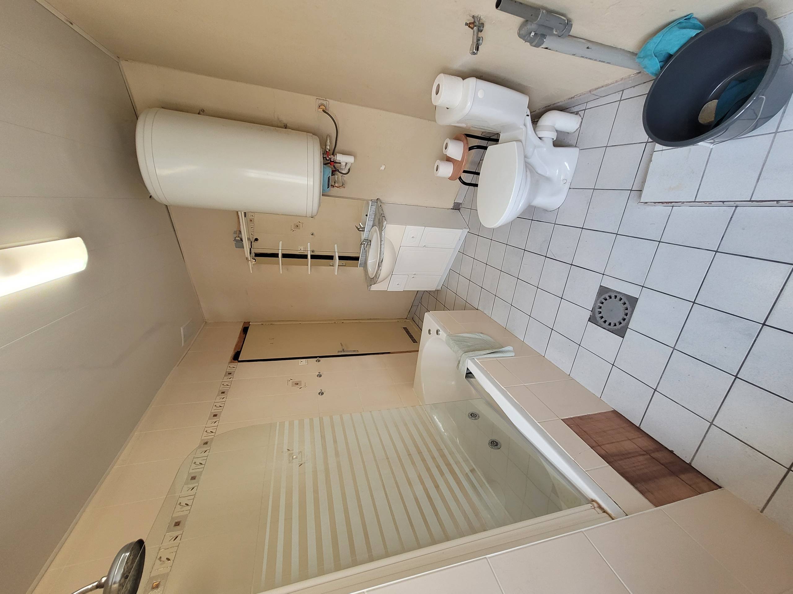 Gezinswoning met 3slaapkamers, tuin en terras in het centrum - foto 5