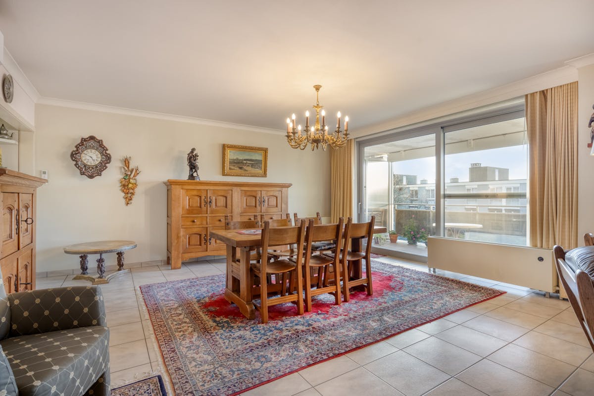 Ruim appartement op bovenste verdieping - foto 5