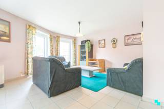 Verkocht op de Bordes-Bezoekdag. Dit op te frissen appartement met twee slaapkamers beschikt over een bewoonbare oppervlakte van 100 m². De ligging...