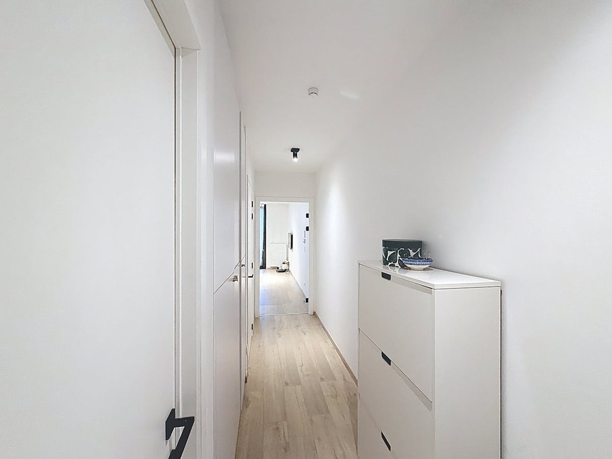 Modern appartement met 1 slaapkamer te huur nabij station Brugge - foto 3