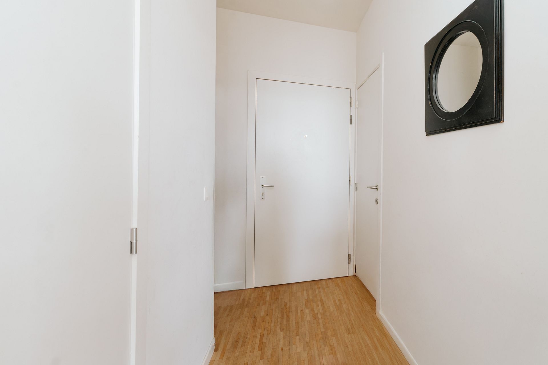 Modern en lichtrijk 2-slaapkamerappartement met terras! - foto 2