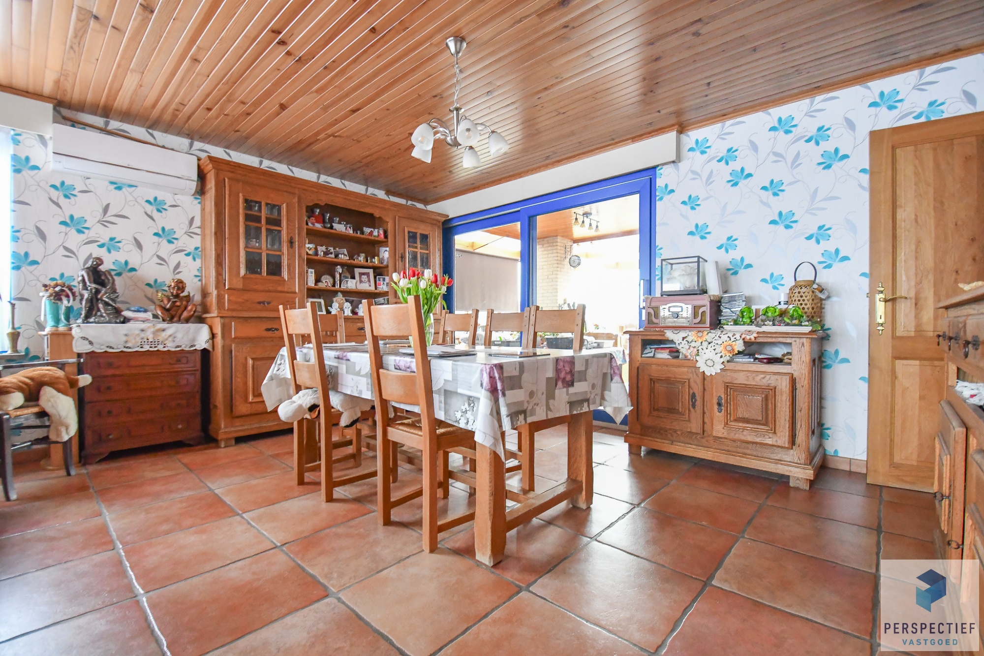 UITSTEKEND GELEGEN GELIJKVLOERSE WONING - foto 4