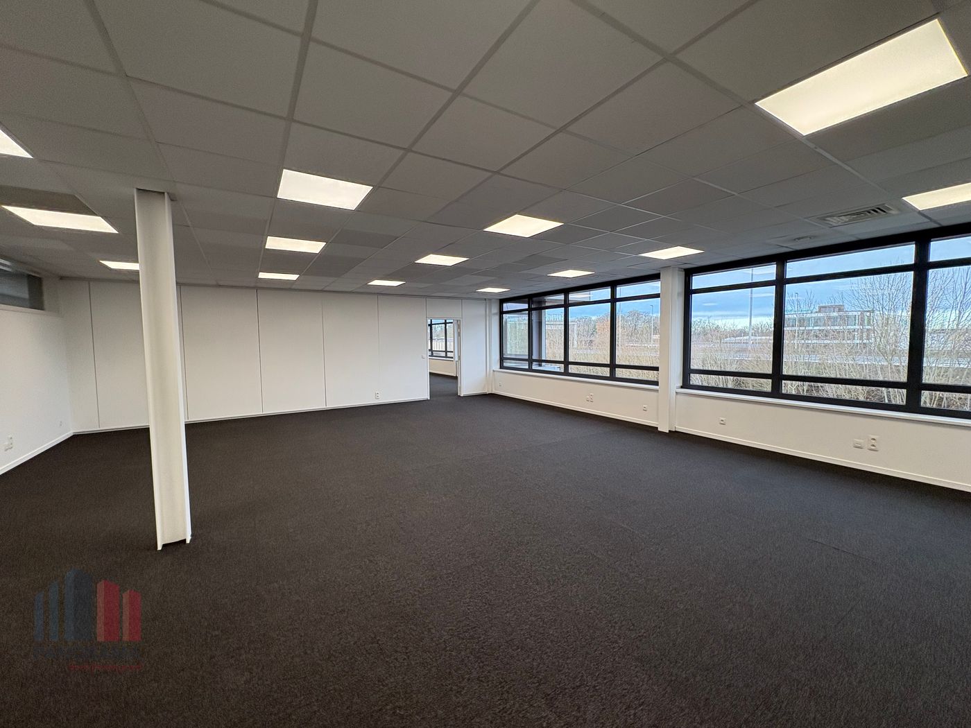 270 m² instapklare kantoorruimte naast E40 Sint-Denijs-Westrem - foto 2