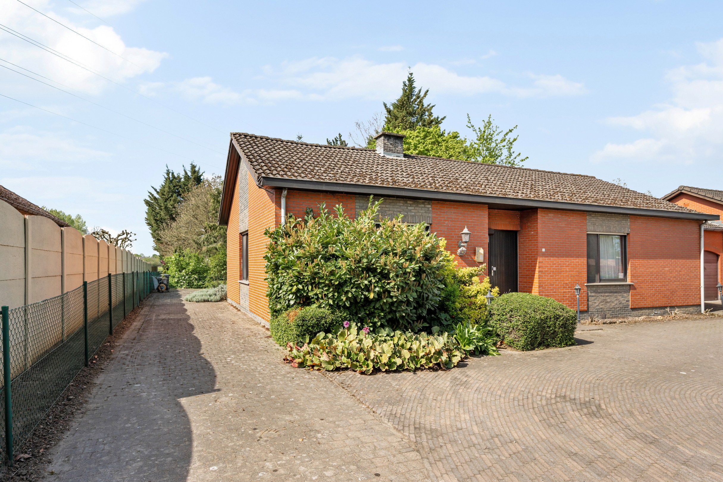 Gelijkvloerswoning met 3 slaapkamers op een perceel van 1204m² - foto 4