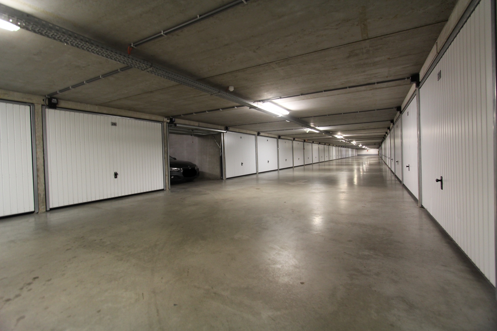 Zéér goed gelegen garagebox! - foto 3