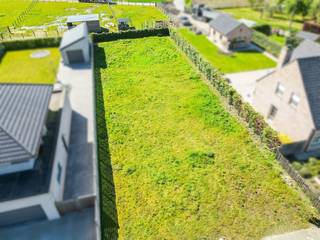 Ontdek de unieke kans om uw droomwoning te realiseren op een schitterend perceel bouwgrond aan de Sint-Henricusstraat 43 te Torhout. Met liefst 900...