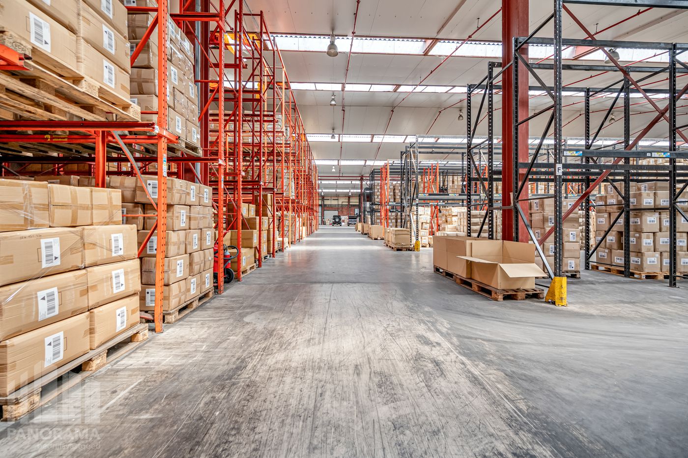 Industriële opportuniteit op toplocatie magazijn 13.500 m² op een grond van 22.952 m². - foto 4