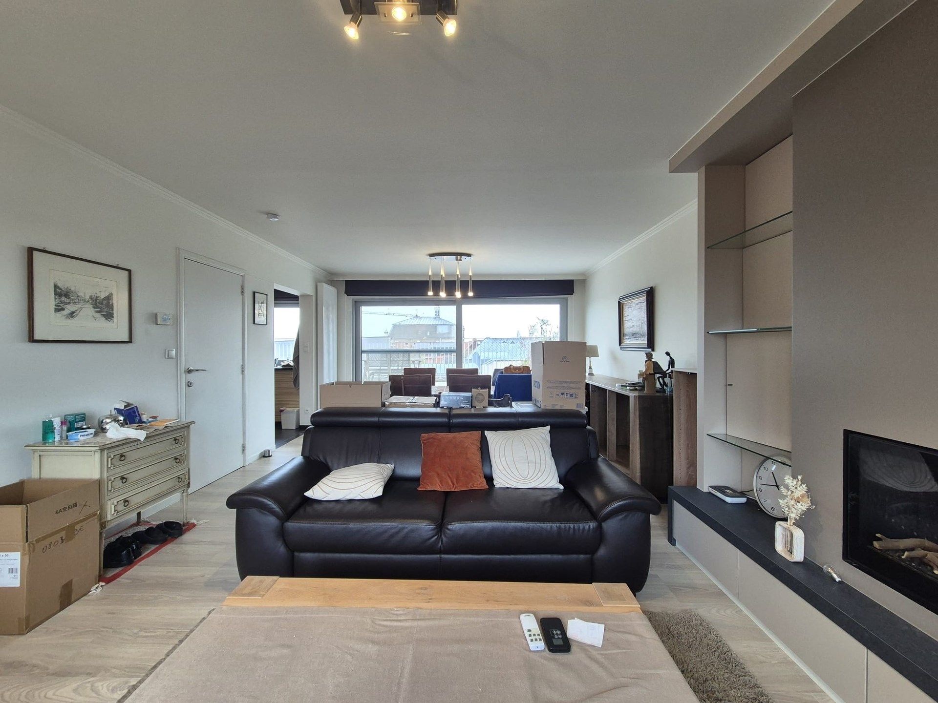 3-slaapkamer appartement met zeer groot terras huur in het centrum van Wetteren. - foto 4